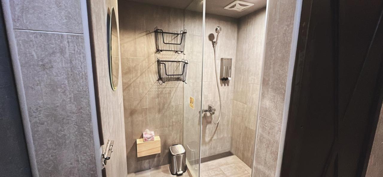 拉開門輕旅 Le Passage Hostel Taipei Exterior photo